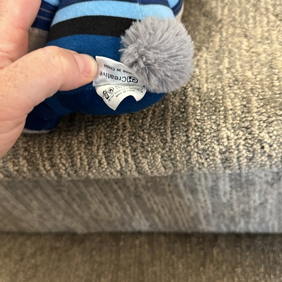 Disney Zootopia Judy Hopps Sitting Plush Police Officer Rabbit Bunny Tomy - Picture 4 of 6